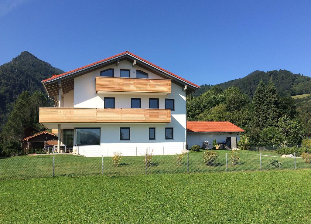 5-Sterne Active Ferienwohnung Chiemgau ماركوارتستين الغرفة الصورة